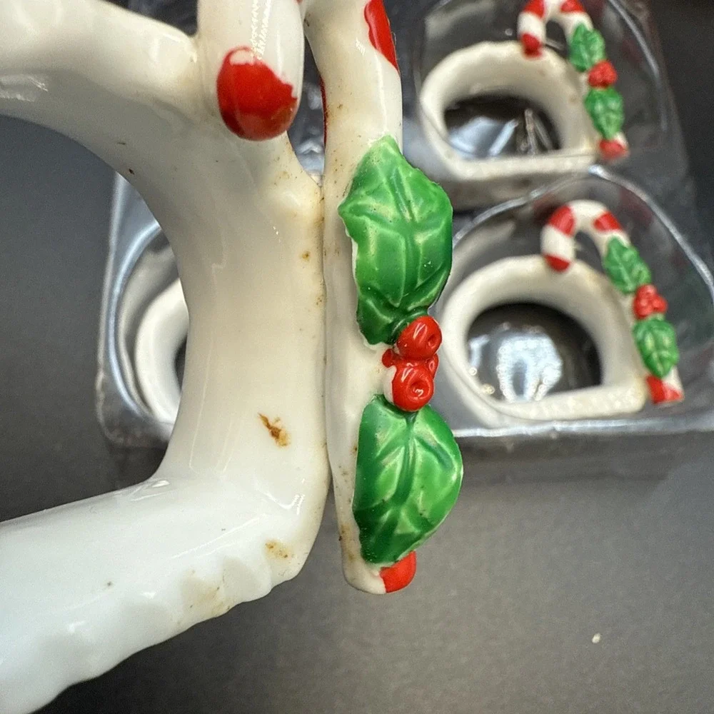 Vintage Porcelain Napkin Rings Candy Canes Set Of 4‎